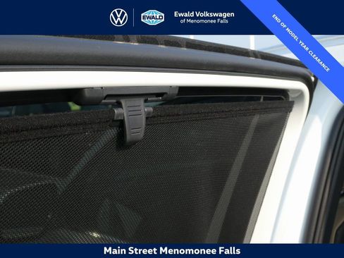 New 2025 Volkswagen Atlas Cross Sport SE AWD/4WD image 35