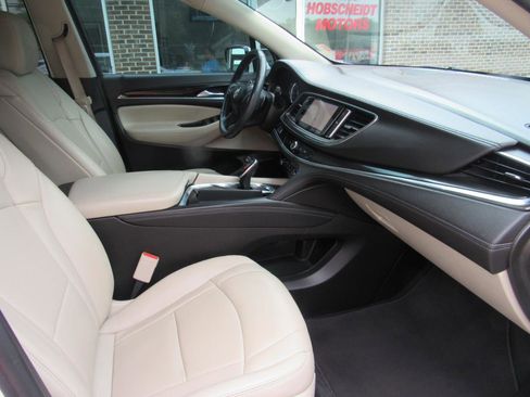 Used 2021 Buick Enclave Essence w/ Sport Touring Edition FWD image 33