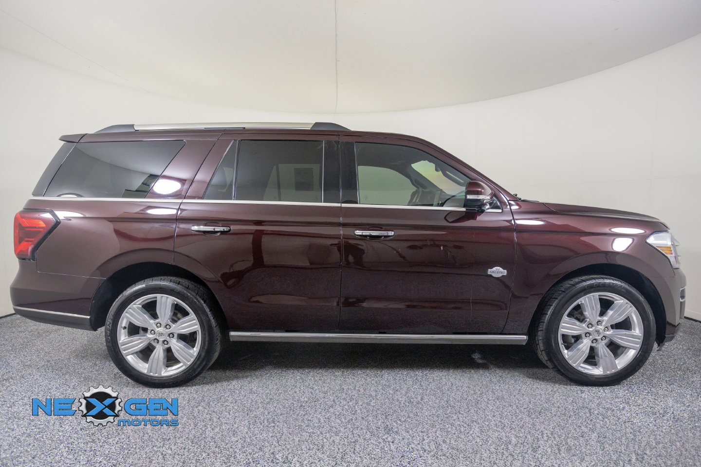 Used 2024 Ford Expedition King Ranch AWD/4WD image 39