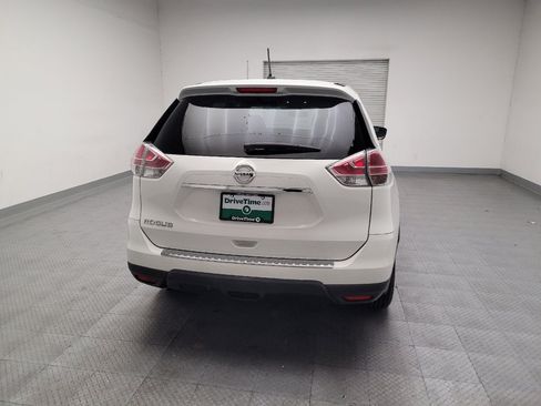 Used 2016 Nissan Rogue S w/ S Family Package FWD image 7