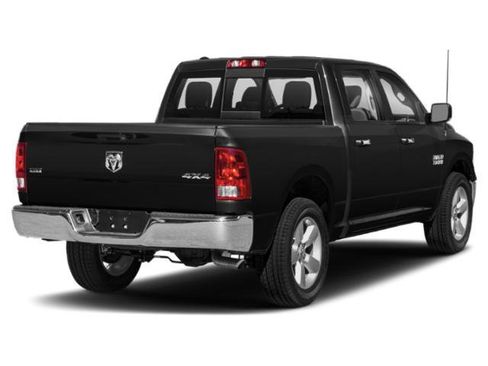 Used 2019 RAM 1500 Classic SLT AWD/4WD image 2