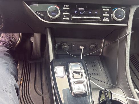 Used 2023 Hyundai Sonata SEL FWD image 14
