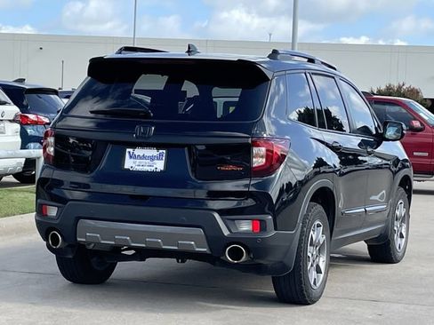 Used 2023 Honda Passport TrailSport image 4