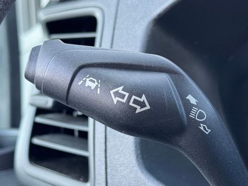 Used 2022 Ford Transit 350 XLT image 13