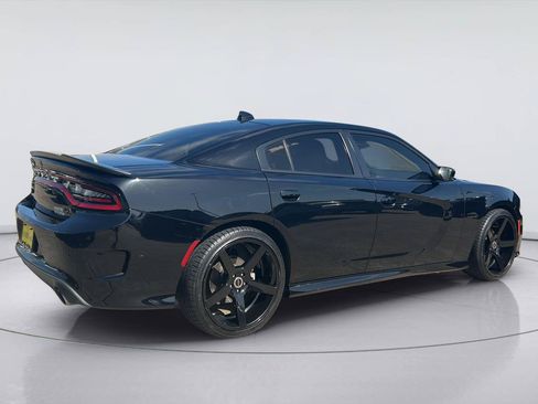 Used 2022 Dodge Charger R/T w/ Blacktop Package RWD image 6