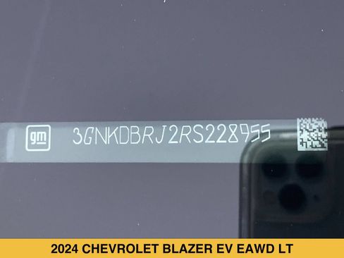 Certified 2024 Chevrolet Blazer EV LT AWD/4WD image 15