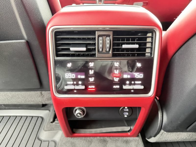 Used 2023 Porsche Cayenne GTS AWD/4WD image 20