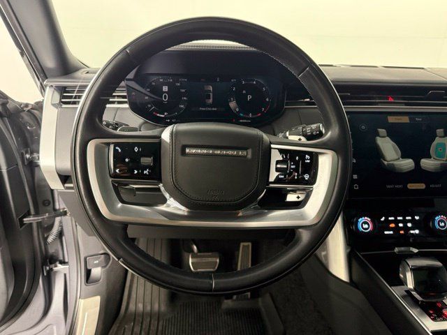 Certified 2023 Land Rover Range Rover SV AWD/4WD image 17