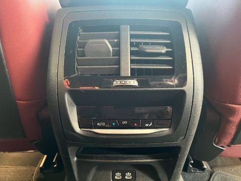 Used 2023 BMW X4 xDrive30i w/ M Sport Package image 17