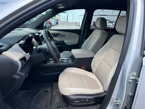 Used 2022 Chevrolet Traverse LS AWD/4WD image 13