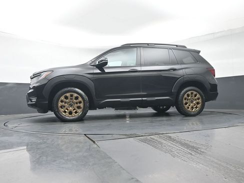 Certified 2022 Honda Passport TrailSport image 37
