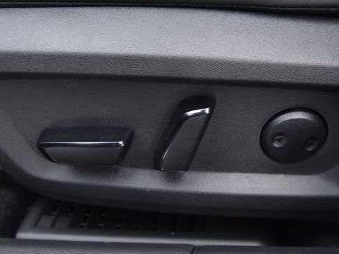 Used 2026 Nissan Rogue Platinum w/ Platinum Premium Package image 29