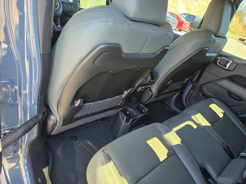 New 2026 Jeep Gladiator Mojave image 22