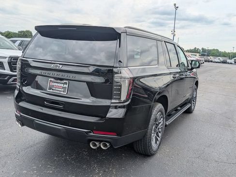 New 2026 Chevrolet Suburban Z71 w/ Z71 Off-Road Package AWD/4WD image 7