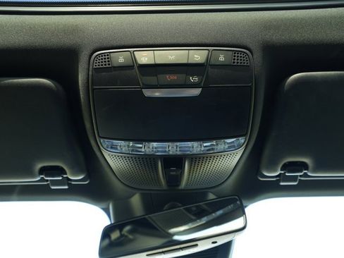 Certified 2019 Mercedes-Benz E 300 4MATIC image 32