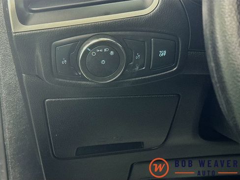 Used 2022 Ford Edge SE w/ Black Appearance Package image 10