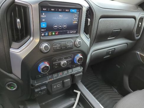 Used 2020 GMC Sierra 1500 Elevation w/ Elevation Value Package AWD/4WD image 7