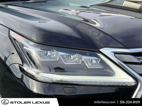 Used 2017 Lexus LX 570 4WD w/ Luxury Package image 13