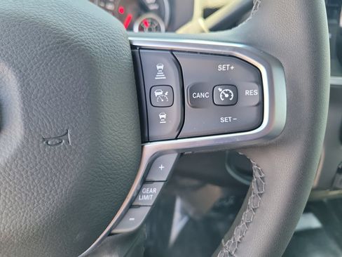 New 2026 RAM 2500 Big Horn AWD/4WD image 6