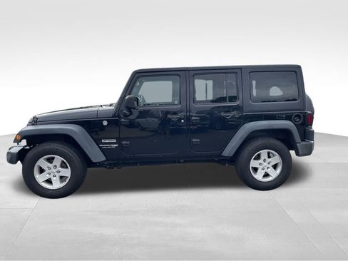 Used 2018 Jeep Wrangler Unlimited Sport S image 3