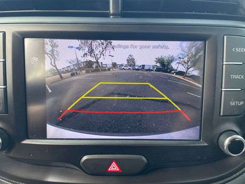 Used 2023 Kia Soul LX w/ LX Technology Package image 29