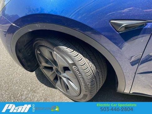 Used 2024 Tesla Model Y Long Range RWD image 19