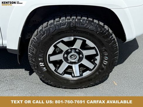 Used 2024 Toyota 4Runner TRD Off-Road AWD/4WD image 15