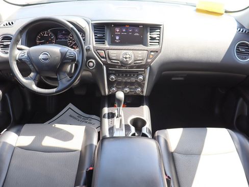 Used 2020 Nissan Pathfinder SV w/ Rock Creek Edition FWD image 9