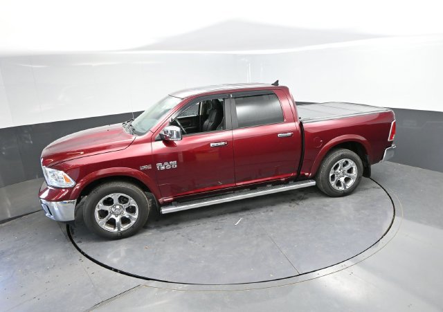 Used 2018 RAM 1500 Laramie w/ Convenience Group AWD/4WD image 40