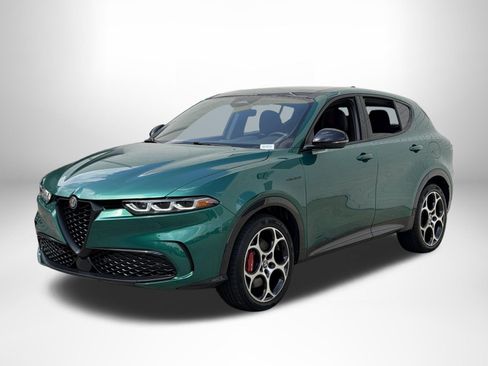 Used 2024 Alfa Romeo Tonale Veloce AWD/4WD image 7