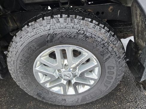 Used 2019 Nissan Frontier SV AWD/4WD image 42