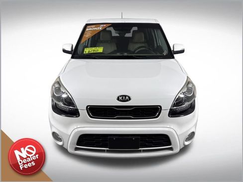 Used 2013 Kia Soul ! w/ Premium Pkg image 9
