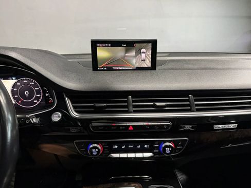 Used 2017 Audi Q7 3.0T Prestige AWD/4WD image 15