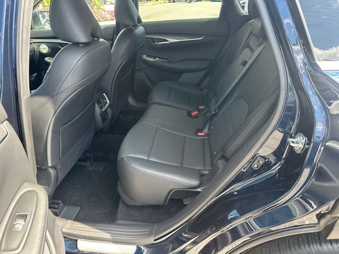 Certified 2024 INFINITI QX50 Luxe FWD image 17