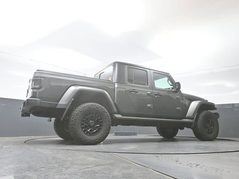 Used 2021 Jeep Gladiator Sport image 24