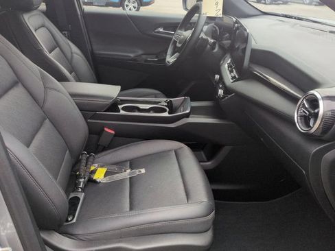 Used 2025 Chevrolet Equinox LT w/ Convenience Package II AWD/4WD image 31