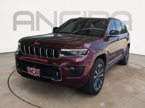 Used 2021 Jeep Grand Cherokee L Overland w/ Luxury Tech Group IV RWD image 4