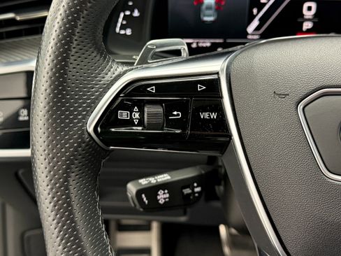 Used 2021 Audi RS 7 Sportback w/ Carbon Optic Package image 29