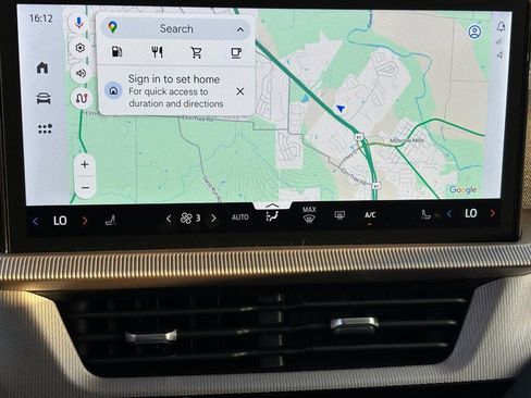 New 2026 Ford Explorer Active image 18