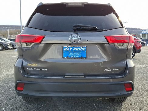 Used 2018 Toyota Highlander XLE w/ Protection Package #3 image 5