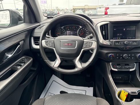 Used 2023 GMC Terrain SLE w/ Driver Convenience Package AWD/4WD image 17