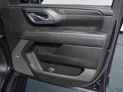 Used 2023 GMC Yukon XL AT4 w/ LPO, Floor Liner Package AWD/4WD image 35