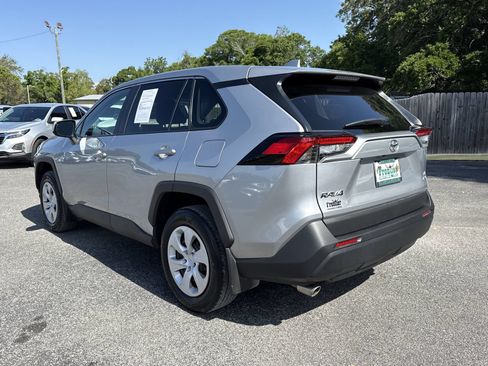 Used 2024 Toyota RAV4 LE AWD/4WD image 3