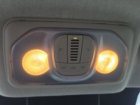 Used 2025 RAM ProMaster 2500 w/ Convenience Group FWD image 28