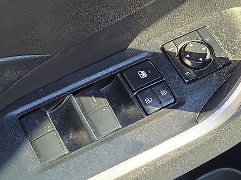 Used 2025 Toyota RAV4 LE image 13