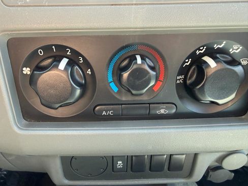 Used 2013 Nissan Frontier S RWD image 25