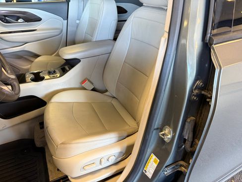 Used 2018 GMC Terrain Denali w/ Comfort Package image 12