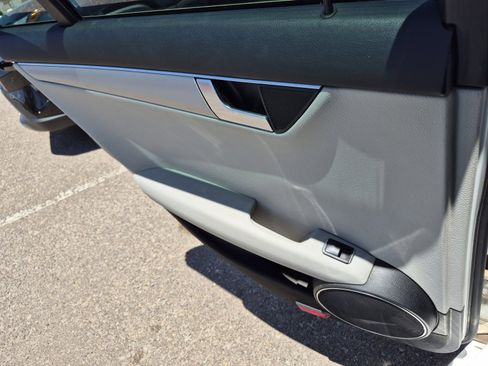 Used 2013 Mercedes-Benz C 250 Sedan image 20