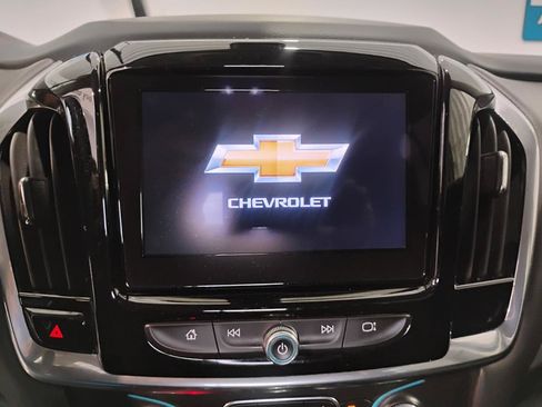Used 2021 Chevrolet Traverse LT FWD image 68