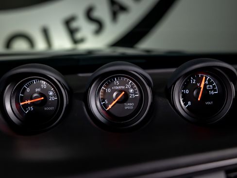 Used 2024 Nissan Z Performance w/ Floor Mat Package image 31